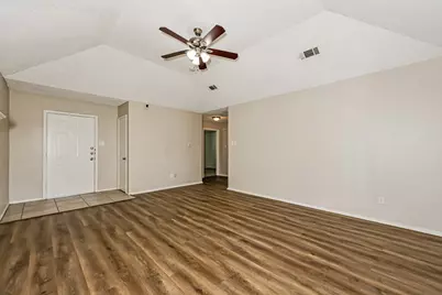 606 Plainview Drive, Mansfield, TX 76063 - Photo 2