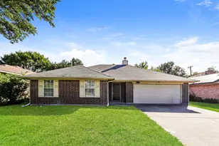 606 Plainview Dr, Mansfield, TX 76063 - Photo 1