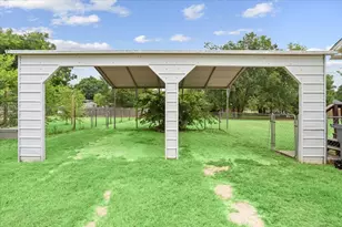 608 9th St, Hico, TX 76457 - Photo 22