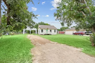 608 Ninth Street, Hico, TX 76457 - Photo 2