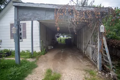 106 S Watson Street, Alvarado, TX 76009 - Photo 4