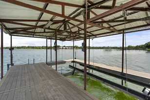 3935 Autumn Point Dr, Wills Point, TX 75169 - Photo 1