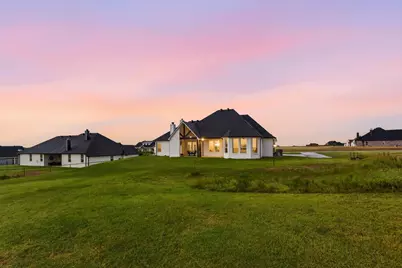 459 Red Bird Drive, Springtown, TX 76082 - Photo 32