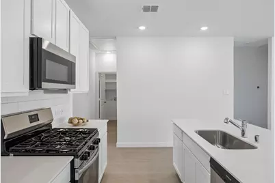 9112 Suttonridge Drive, Fort Worth, TX 76179 - Photo 6