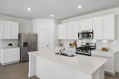 9112 Suttonridge Drive, Fort Worth, TX 76179 - Photo 4