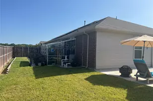 1107 Admiral Dr, Azle, TX 76020 - Photo 4
