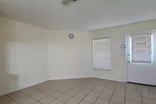625 Carriagehouse Ln, Garland, TX 75040 - Photo 2