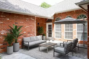 8509 Chalton Dr, Plano, TX 75024 - Photo 10