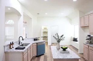 8509 Chalton Dr, Plano, TX 75024 - Photo 8