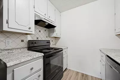 808 W Belden Street #806, Sherman, TX 75092 - Photo 4