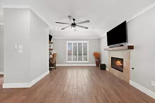 602 Hearthstone Dr, Lancaster, TX 75146 - Photo 8