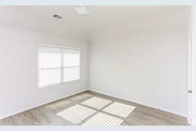 1607 Mark Lane, Ennis, TX 75119 - Photo 8