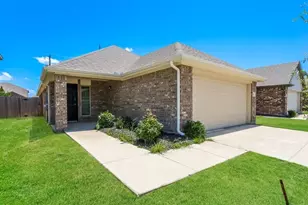 1607 Mark Ln, Ennis, TX 75119 - Photo 2