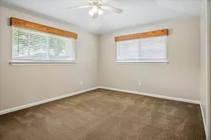 4704 Ashbrook Rd, Dallas, TX 75227 - Photo 8