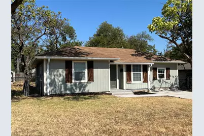 710 Apache Trace, Grand Prairie, TX 75051 - Photo 2