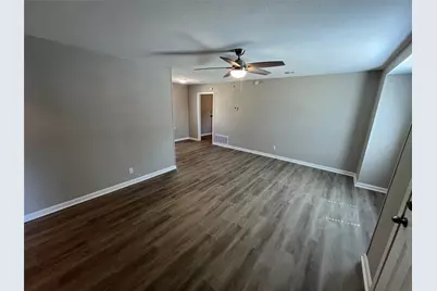 710 Apache Trace, Grand Prairie, TX 75051 - Photo 4