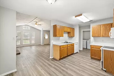 1217 Hidden Creek Drive, Mansfield, TX 76063 - Photo 12
