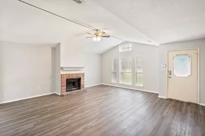 1217 Hidden Creek Drive, Mansfield, TX 76063 - Photo 8