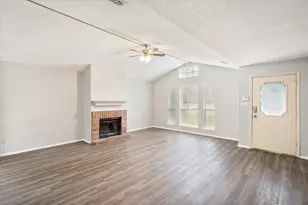 1217 Hidden Creek Dr, Mansfield, TX 76063 - Photo 8