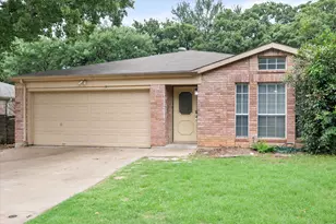 1217 Hidden Creek Dr, Mansfield, TX 76063 - Photo 4