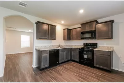 506 Sussex Place, Everman, TX 76140 - Photo 4