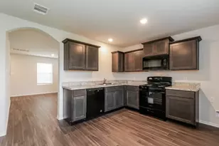 506 Sussex Pl, Everman, TX 76140 - Photo 4
