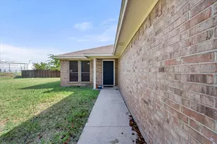 301 Schumacher Dr, Burleson, TX 76028 - Photo 2