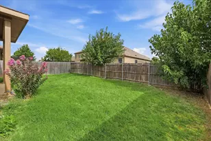 720 Rio Bravo Dr, Fort Worth, TX 76052 - Photo 32