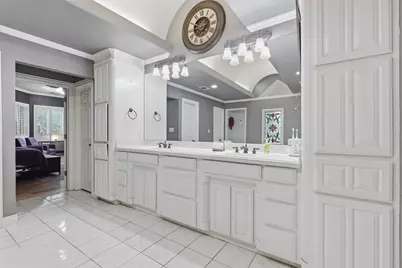 351 Cattlebaron Parc Drive, Fort Worth, TX 76108 - Photo 10