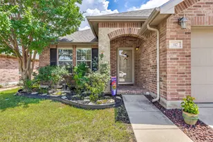317 Amethyst Dr, Fort Worth, TX 76131 - Photo 2
