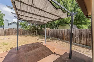 1524 Lincolnshire Way, Fort Worth, TX 76134 - Photo 36