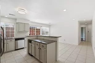 313 Pecos Trail, Irving, TX 75063 - Photo 14
