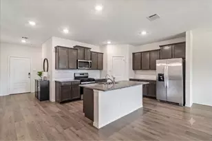 1310 Blossom Ct Dr, Princeton, TX 75407 - Photo 4