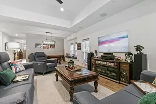 809 Meadowbend Loop S, Grapevine, TX 76051 - Photo 8