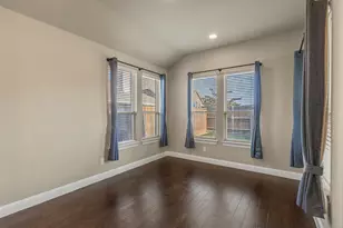 820 Wilmington Ln, Aubrey, TX 76227 - Photo 12