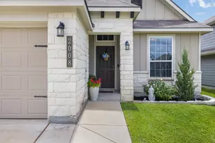 2008 Kathryn Dr, Bryan, TX 77807 - Photo 2