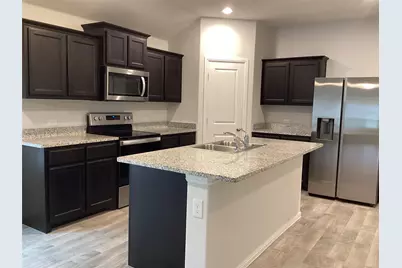 9104 Herringbone Drive, Fort Worth, TX 76131 - Photo 4