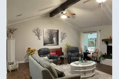 341 Cedarwood Lane, Hewitt, TX 76643 - Photo 4