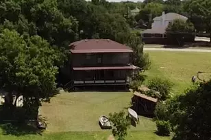 125 Lewis Dr, Little Elm, TX 75068 - Photo 8