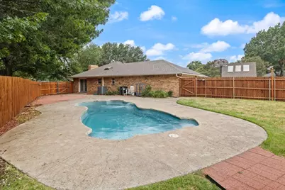 107 Buffalo Creek Circle, Waxahachie, TX 75165 - Photo 10
