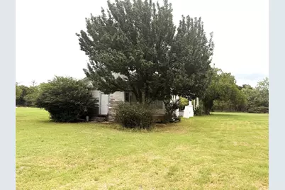 709 W Saint Charles Street, Eastland, TX 76448 - Photo 34