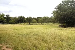 709 W St Charles St, Eastland, TX 76448 - Photo 36