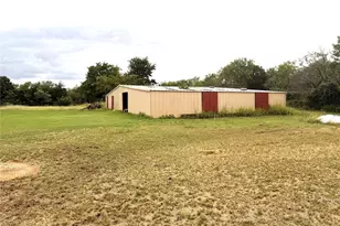 709 W St Charles St, Eastland, TX 76448 - Photo 38