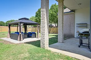2735 Water Oak Dr, Grand Prairie, TX 75052 - Photo 38