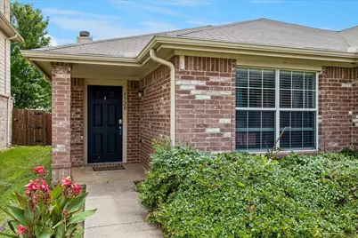 5720 Mountain Stream Trail, Fort Worth, TX 76244 - Photo 2