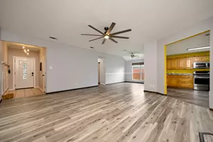 509 Birch St, Crowley, TX 76036 - Photo 6
