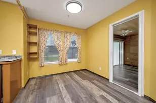 509 Birch St, Crowley, TX 76036 - Photo 12