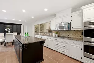 9223 Club Glen Dr, Dallas, TX 75243 - Photo 8