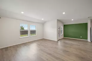 2315 Hydrangea Dr, Pilot Point, TX 76258 - Photo 16