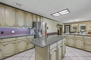4008 Fairlakes Dr, Dallas, TX 75228 - Photo 10